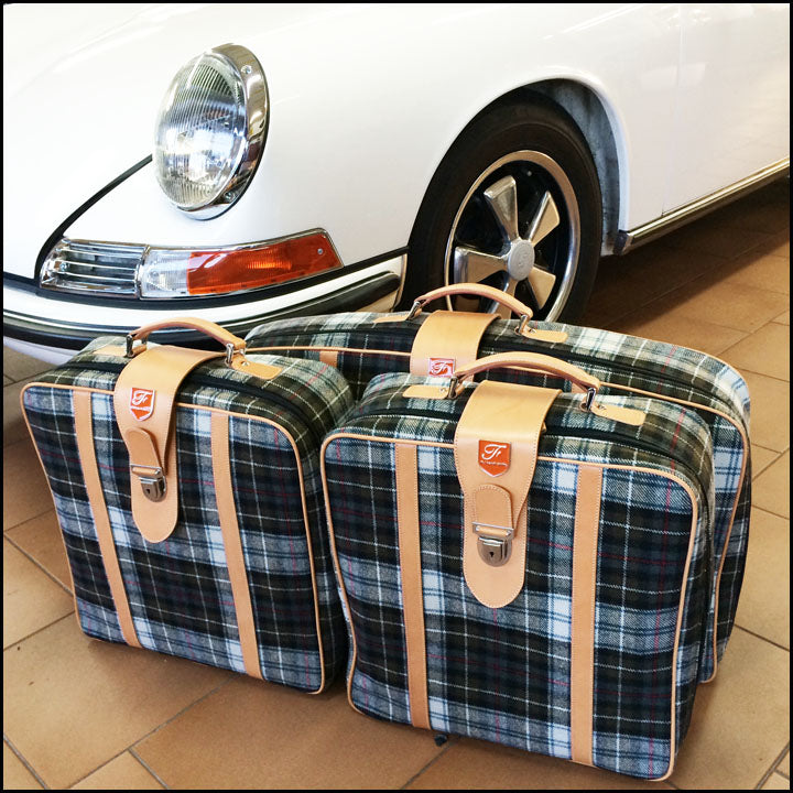 Custom fit luggage in Manufacture's Material and Leather